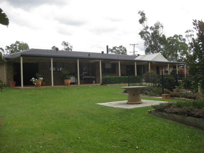 18 Umpara Crescent, Mudgeeraba QLD 4213