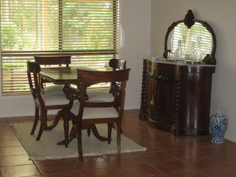 18 Umpara Crescent, Mudgeeraba QLD 4213