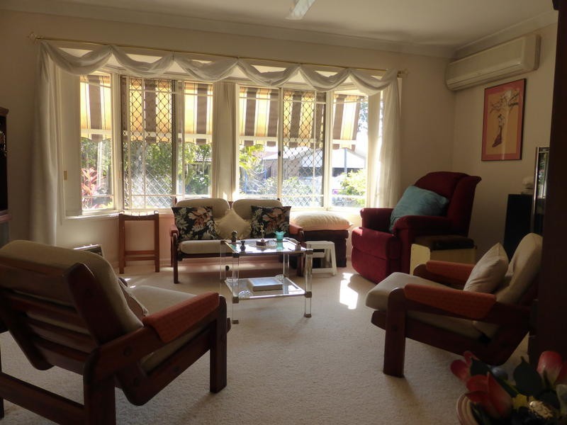 5 Vancouver Drive, Robina QLD 4226