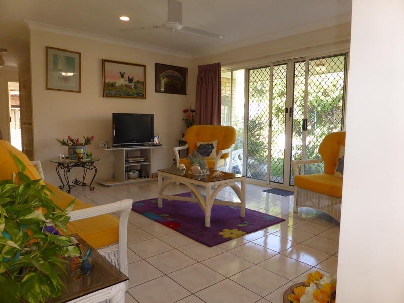 5 Vancouver Drive, Robina QLD 4226