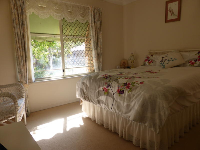 5 Vancouver Drive, Robina QLD 4226