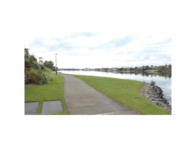 133 Varsity Parade, Varsity Lakes QLD 4227