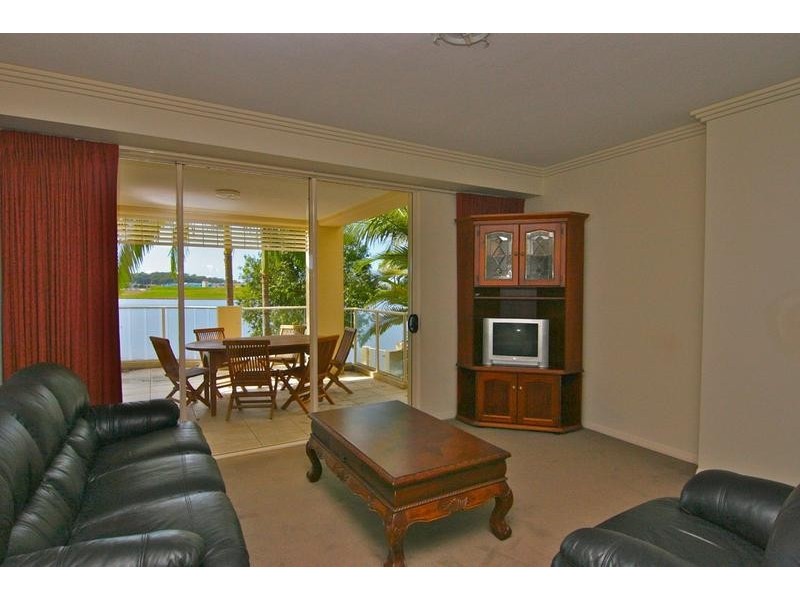 186/ 251 Varsity Parade, Varsity Lakes QLD 4227