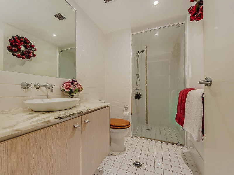 8/ 255 Varsity Parade, Varsity Lakes QLD 4227