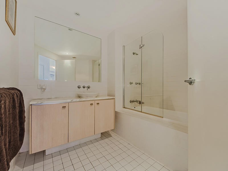 8/ 255 Varsity Parade, Varsity Lakes QLD 4227