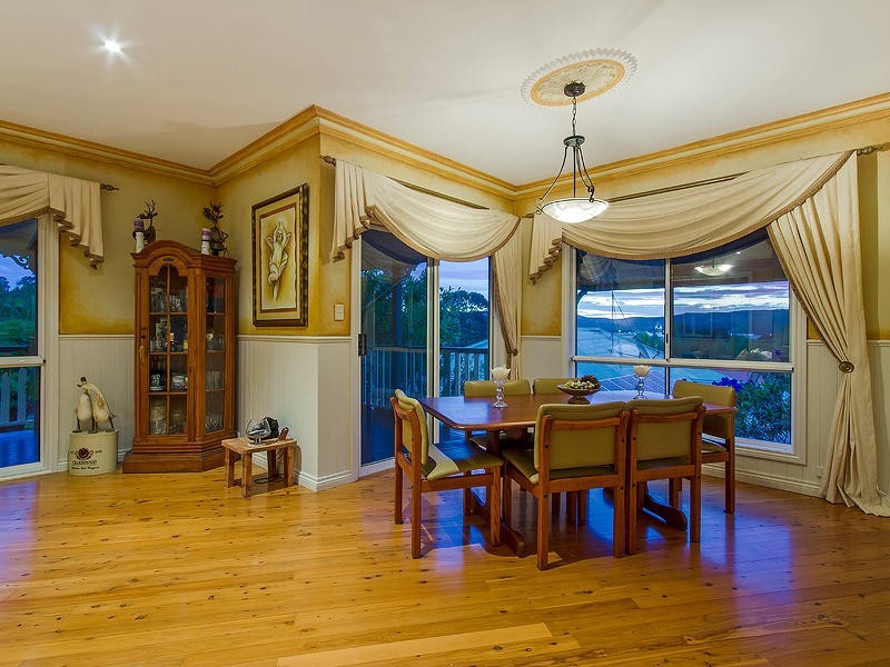 8 Waitara Place, Robina QLD 4226