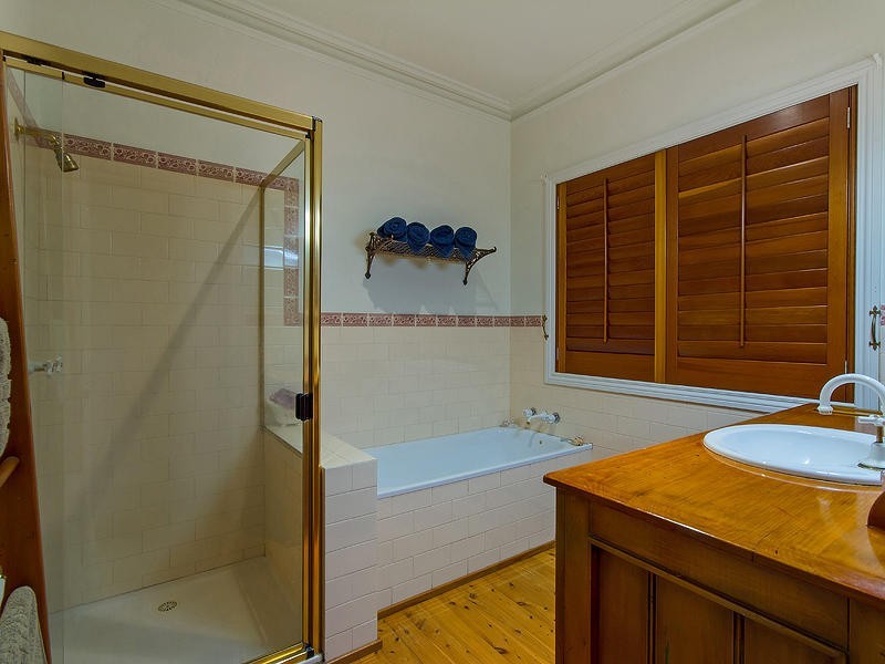 8 Waitara Place, Robina QLD 4226