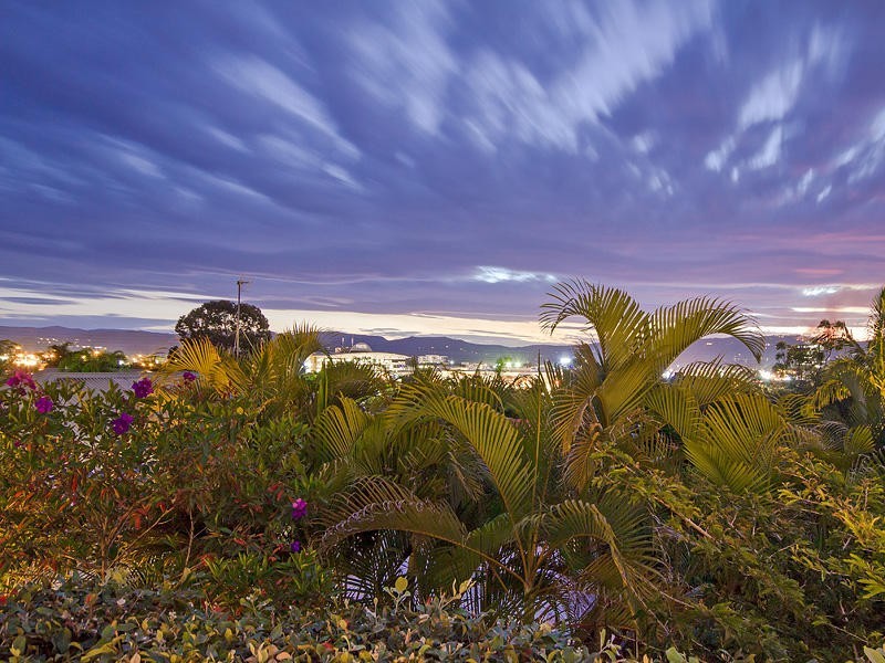 8 Waitara Place, Robina QLD 4226