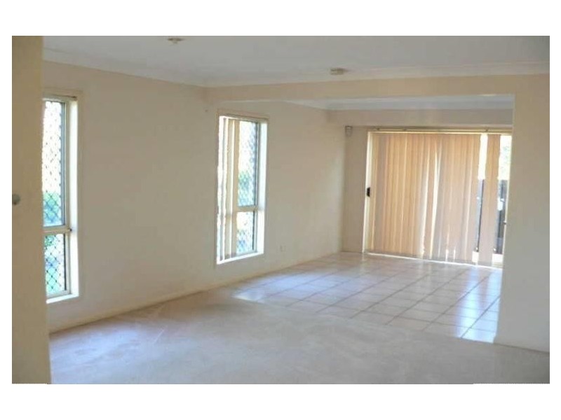 1/ 14-16 Warbler Parade, Varsity Lakes QLD 4227