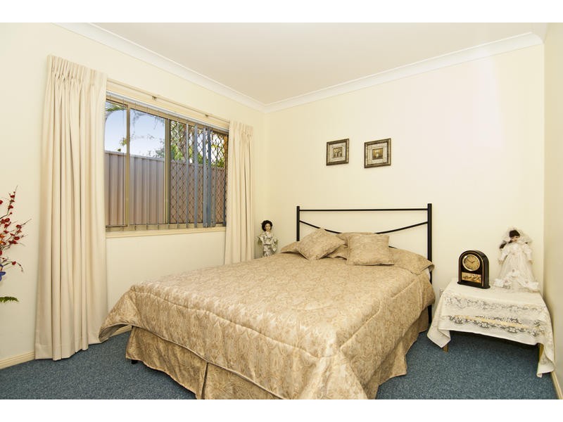 44 Warbler Parade, Varsity Lakes QLD 4227