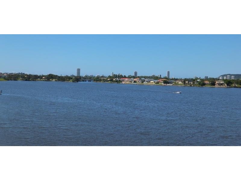 @/ 9 Moores Crescent, Varsity Lakes QLD 4227