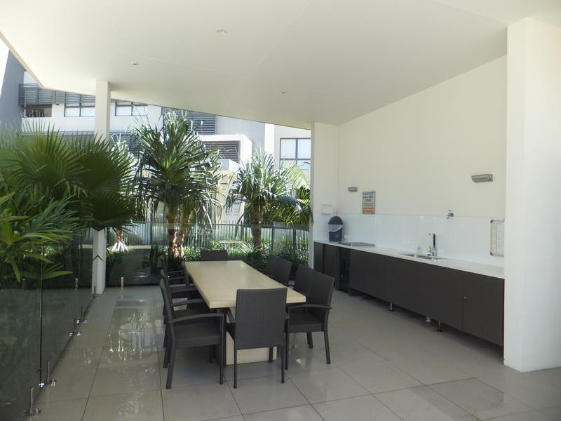 @/ 9 Moores Crescent, Varsity Lakes QLD 4227