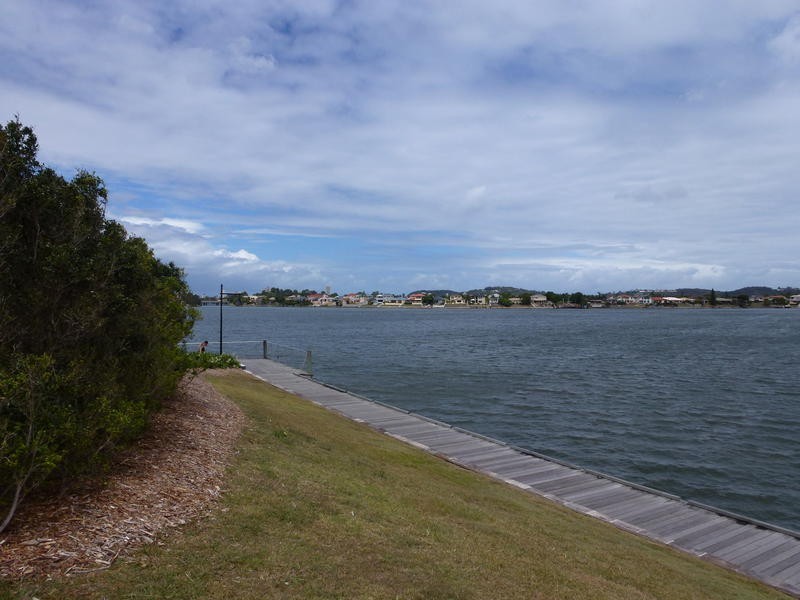 19 Watts Drive, Varsity Lakes QLD 4227