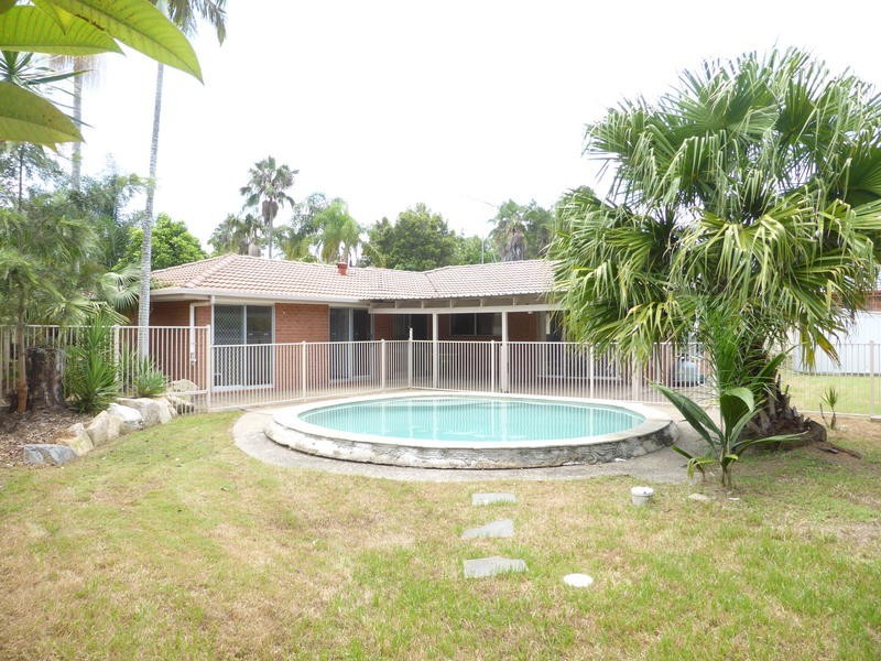 6 Webb Court, Carrara QLD 4211