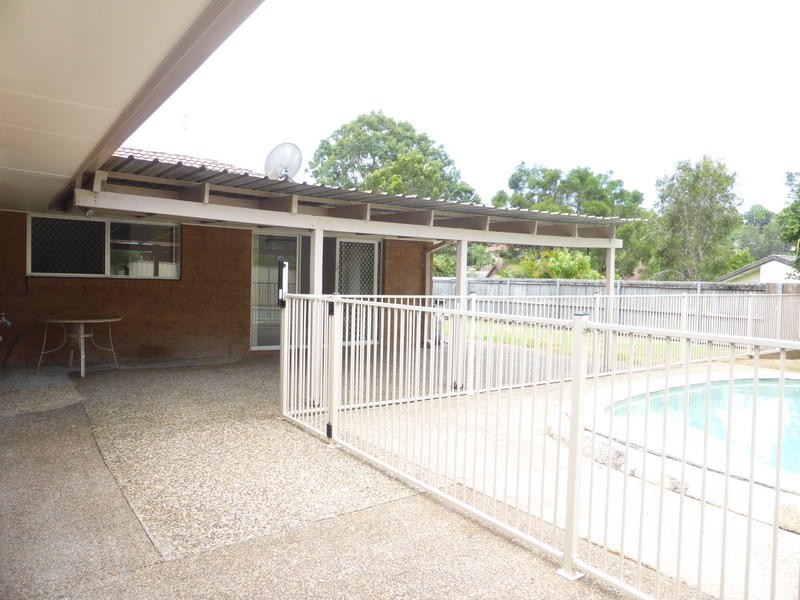 6 Webb Court, Carrara QLD 4211