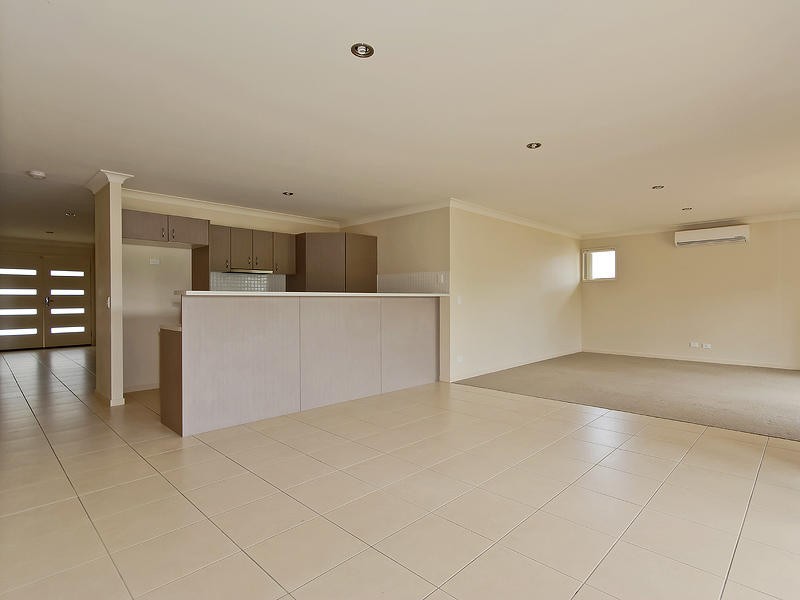 30 Willow Tree Drive, Reedy Creek QLD 4227