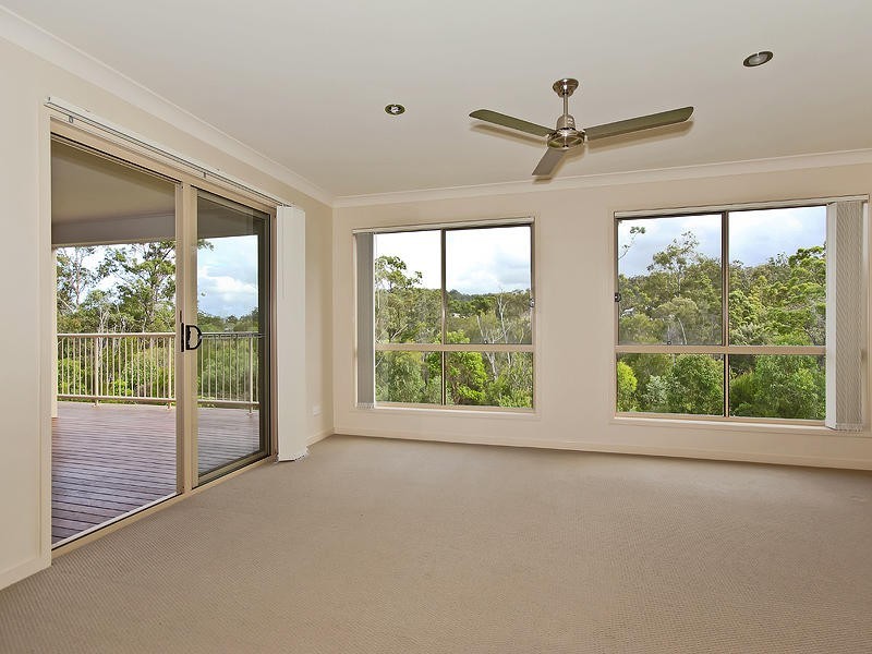 30 Willow Tree Drive, Reedy Creek QLD 4227