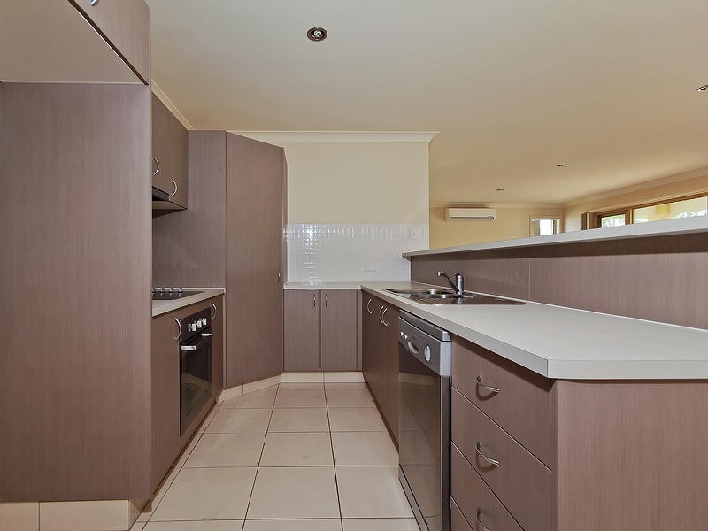 30 Willow Tree Drive, Reedy Creek QLD 4227