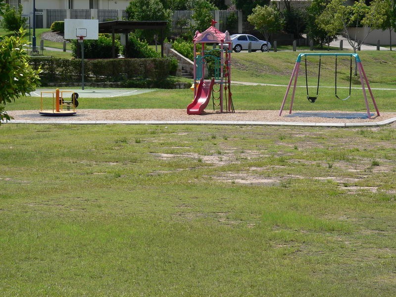 2/ 6 Winton Terrrace, Varsity Lakes QLD 4227