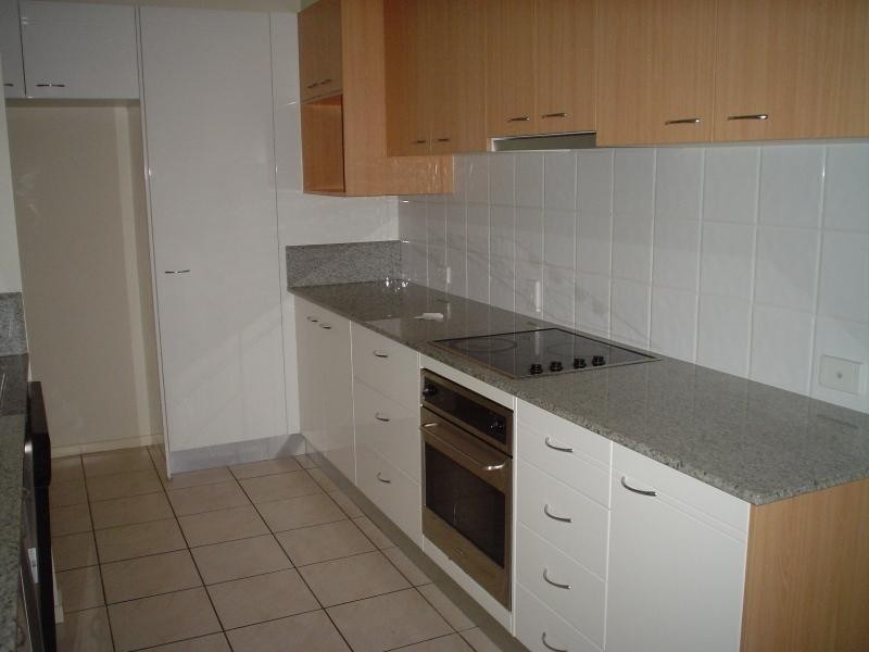 2/ 6 Winton Terrrace, Varsity Lakes QLD 4227