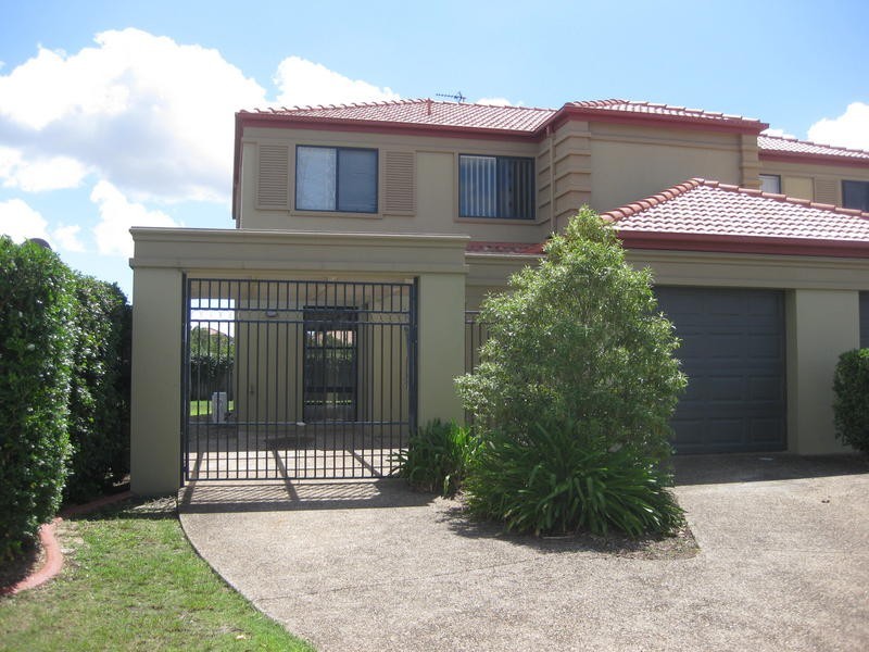 35 Woody Views Way, Robina QLD 4226