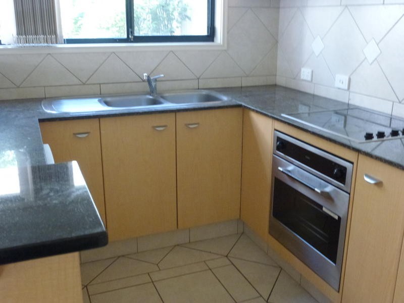 72 Woody Views Way, Robina QLD 4226