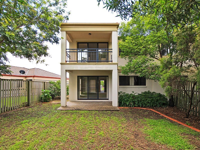 74 Woody Views Way, Robina QLD 4226