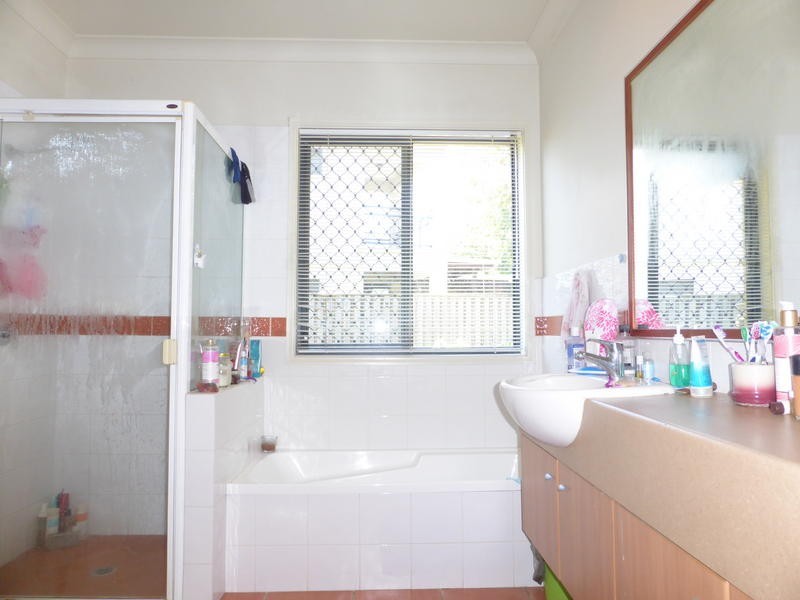 76 Woody Views Way, Robina QLD 4226