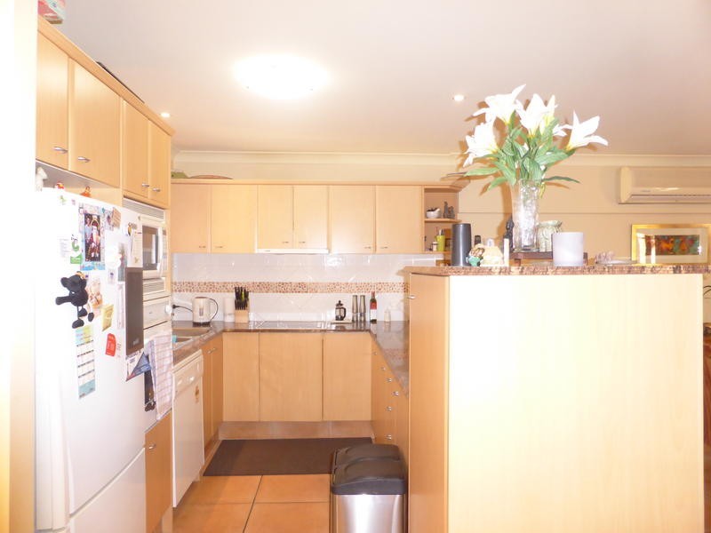 2/ 8 Woody Views Way, Robina QLD 4226