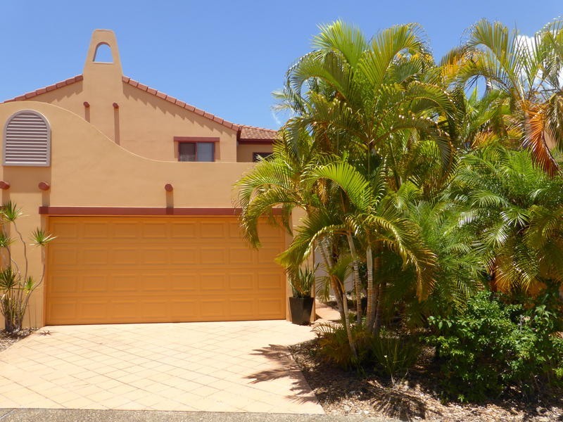 9/ 8 Woody Views Way, Robina QLD 4226