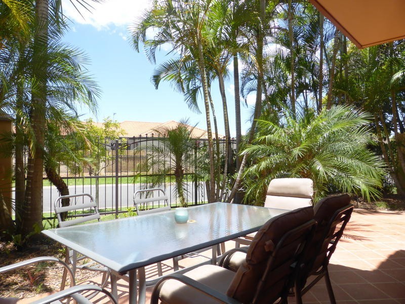 9/ 8 Woody Views Way, Robina QLD 4226