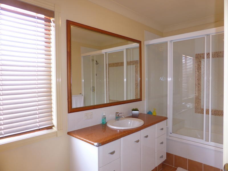 9/ 8 Woody Views Way, Robina QLD 4226