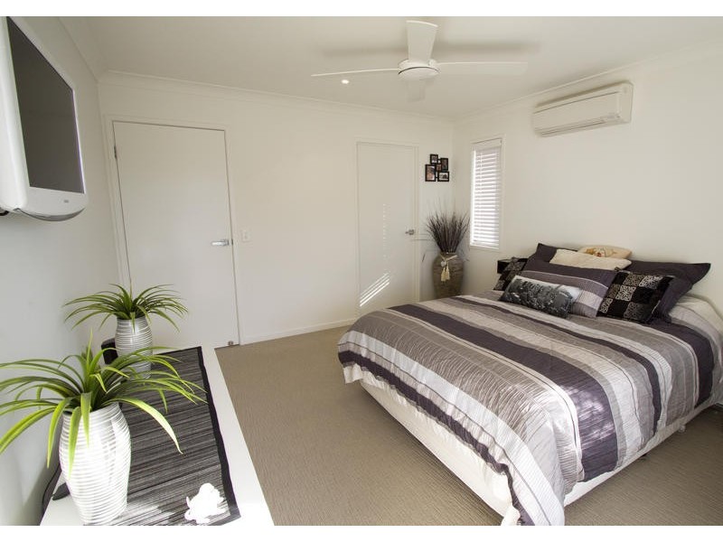 11 Worchester Terrace, Reedy Creek QLD 4227