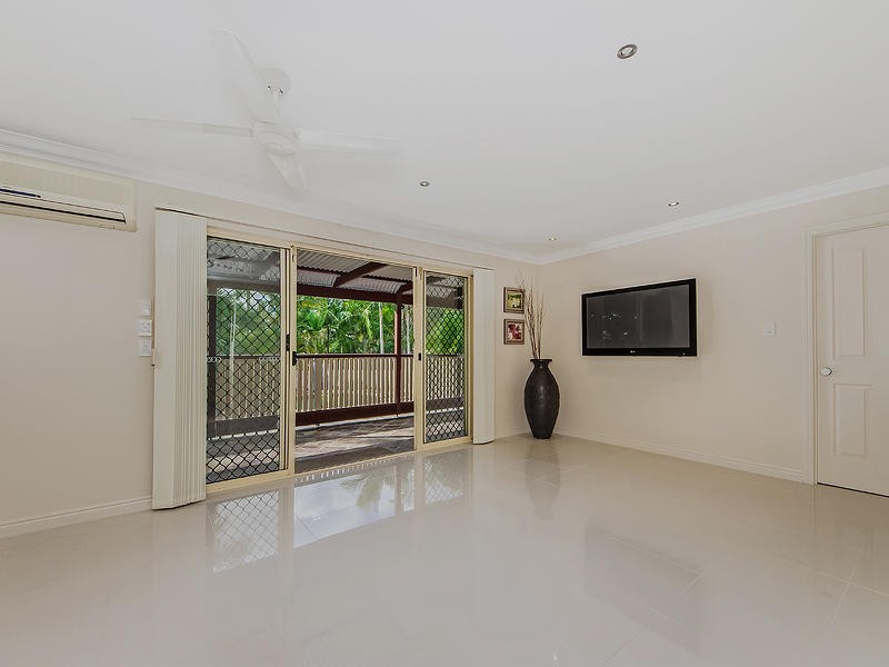 248 Worongary Road, Worongary QLD 4213