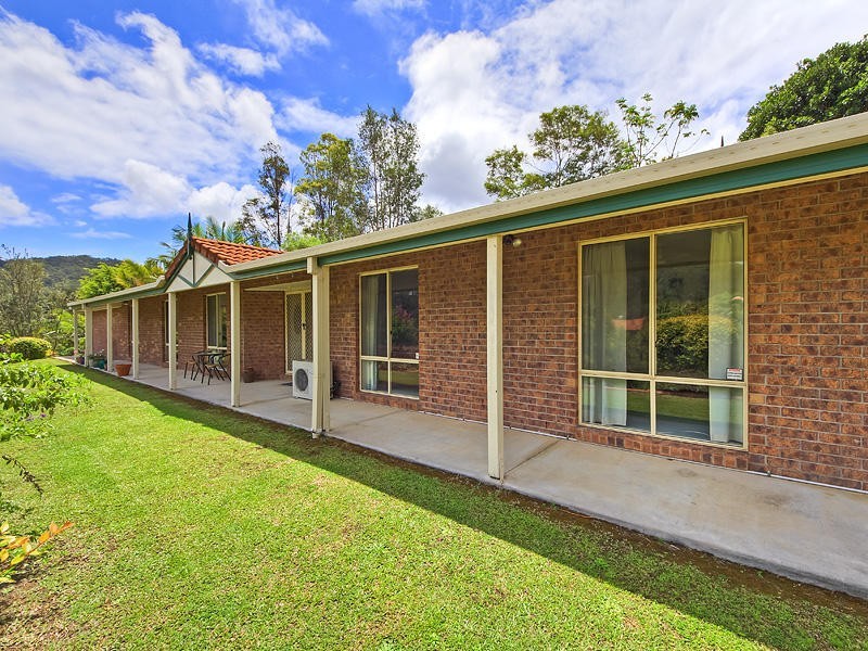 9 Yellowash Court, Bonogin QLD 4213