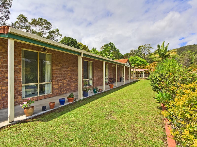 9 Yellowash Court, Bonogin QLD 4213