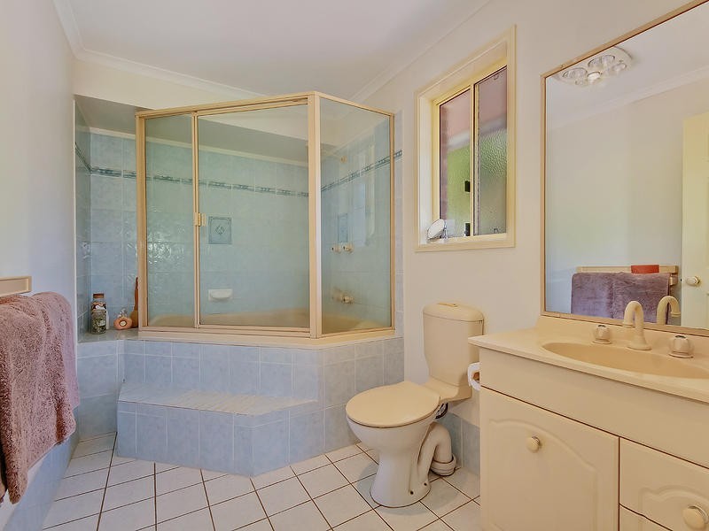 9 Yellowash Court, Bonogin QLD 4213