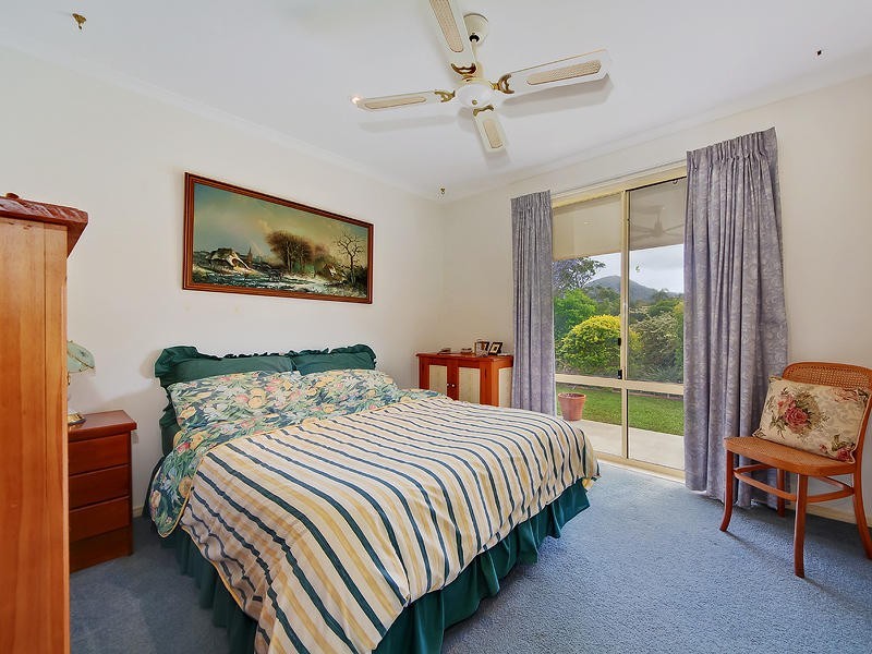 9 Yellowash Court, Bonogin QLD 4213