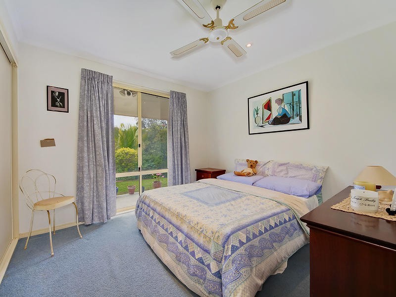 9 Yellowash Court, Bonogin QLD 4213