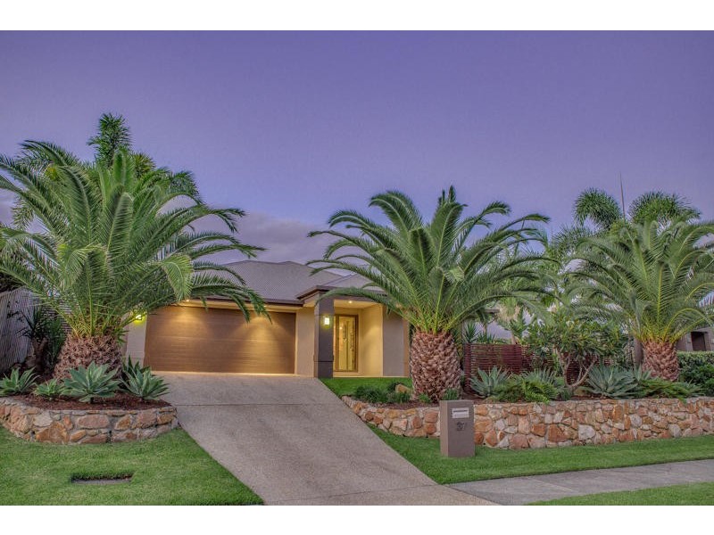 37 York Creek Crescent, Reedy Creek QLD 4227