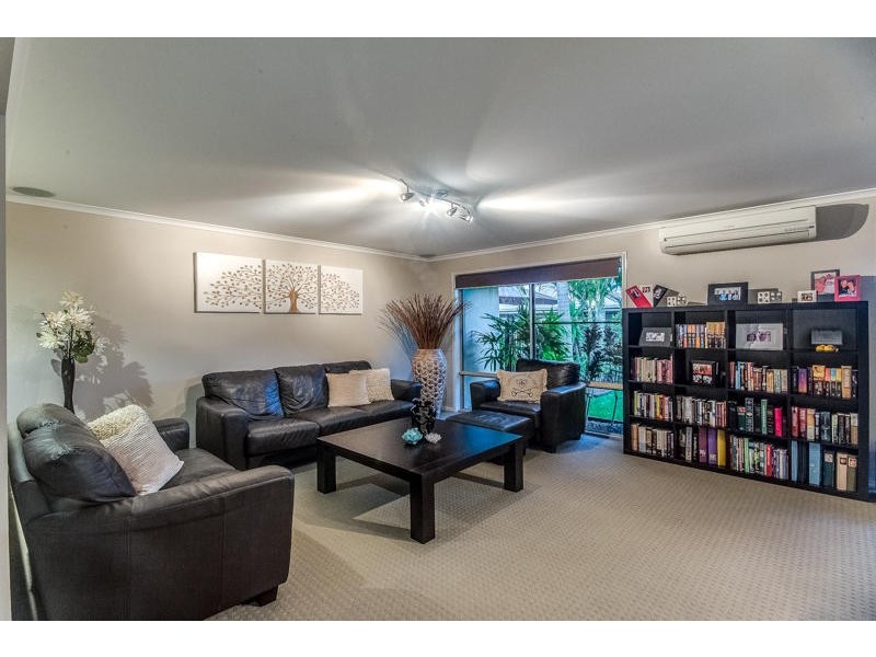 37 York Creek Crescent, Reedy Creek QLD 4227