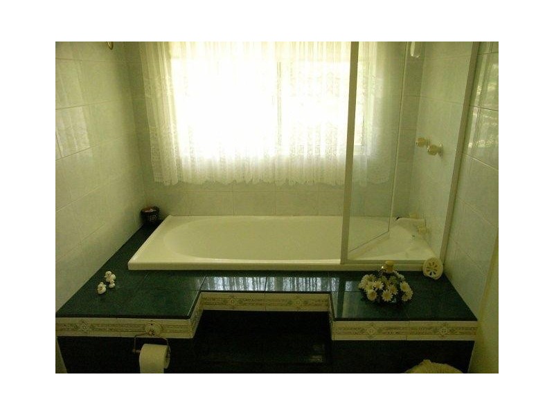 Glass House Mountains QLD 4518