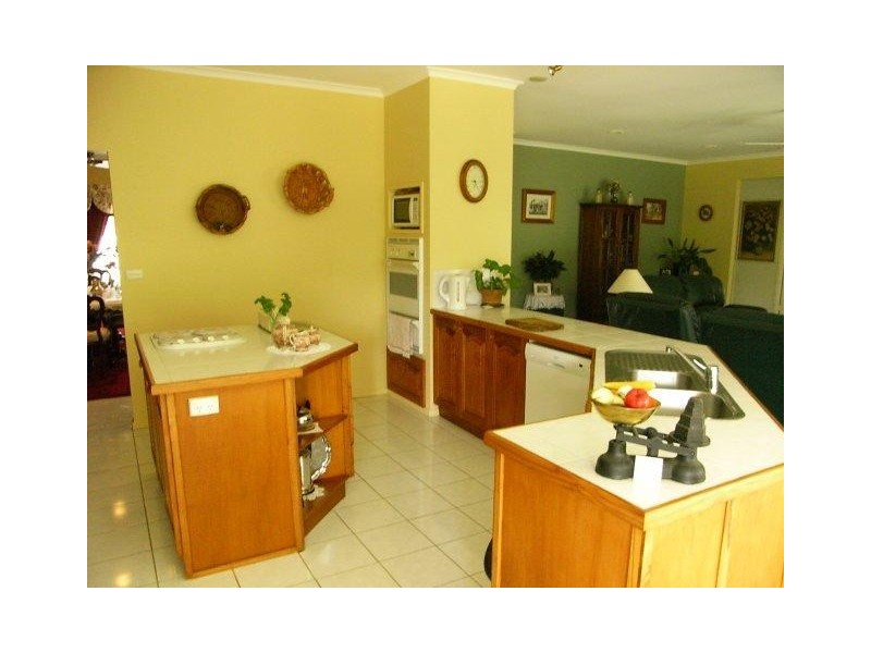 Glass House Mountains QLD 4518