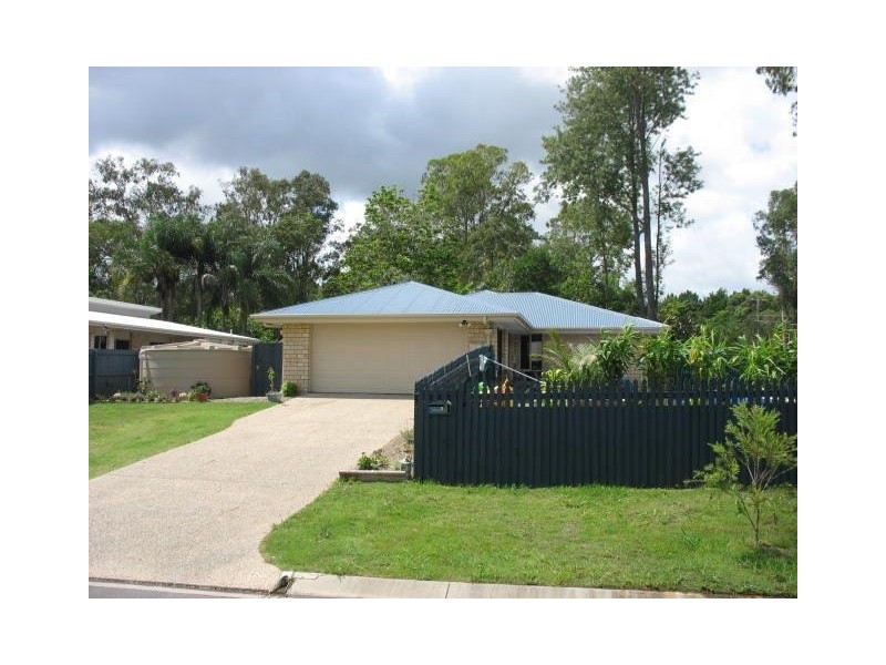 2 Dawn Court, Landsborough QLD 4550