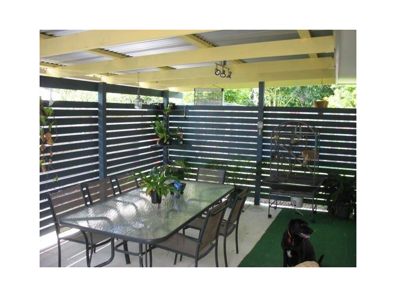 2 Dawn Court, Landsborough QLD 4550