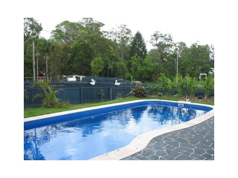 2 Dawn Court, Landsborough QLD 4550