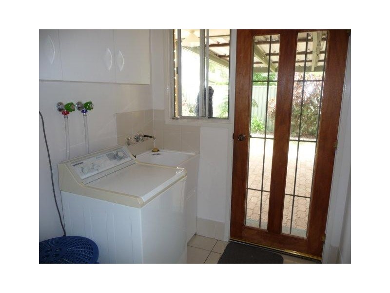 Glass House Mountains QLD 4518