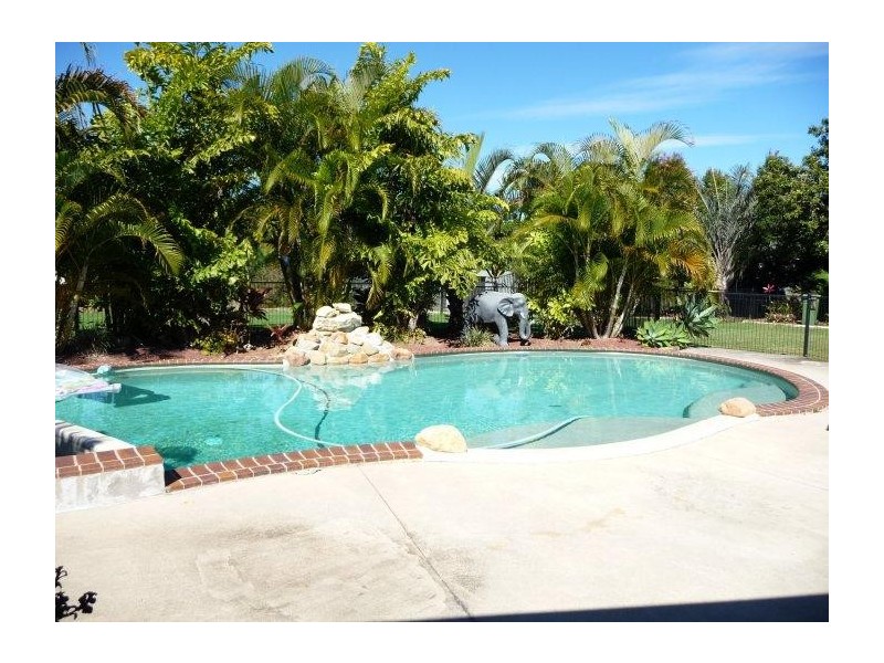 Glass House Mountains QLD 4518