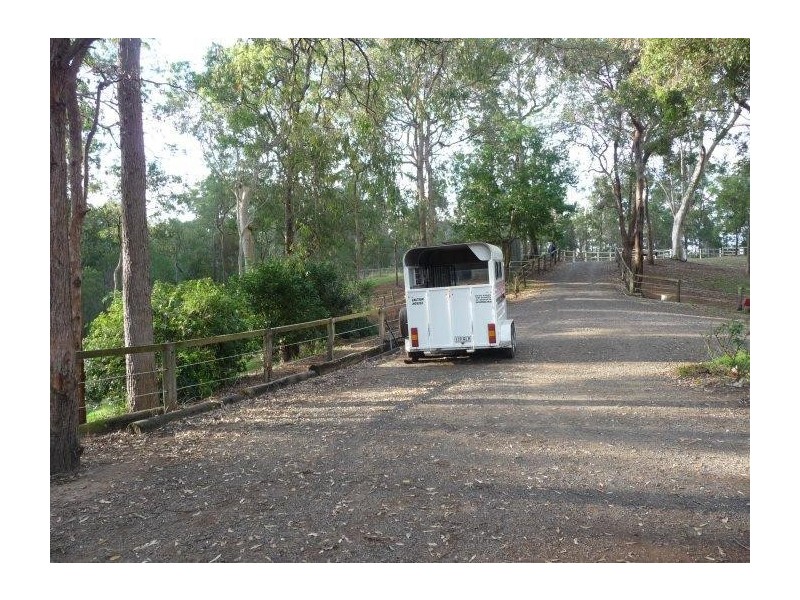 Glass House Mountains QLD 4518