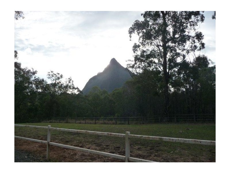 Glass House Mountains QLD 4518